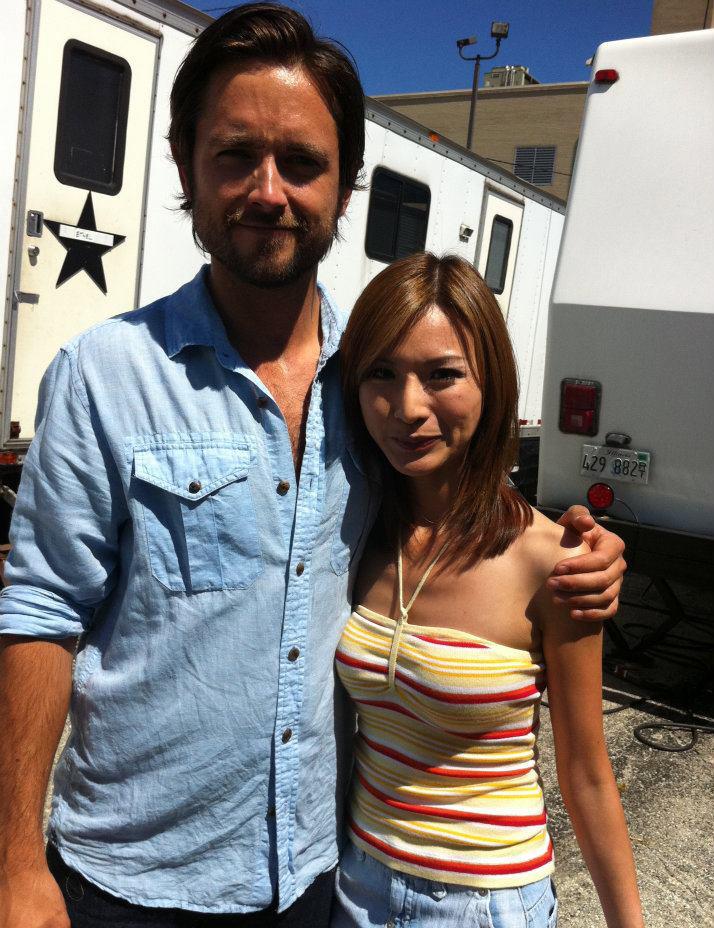 With Justin Chatwin, filming Shameless season 2.