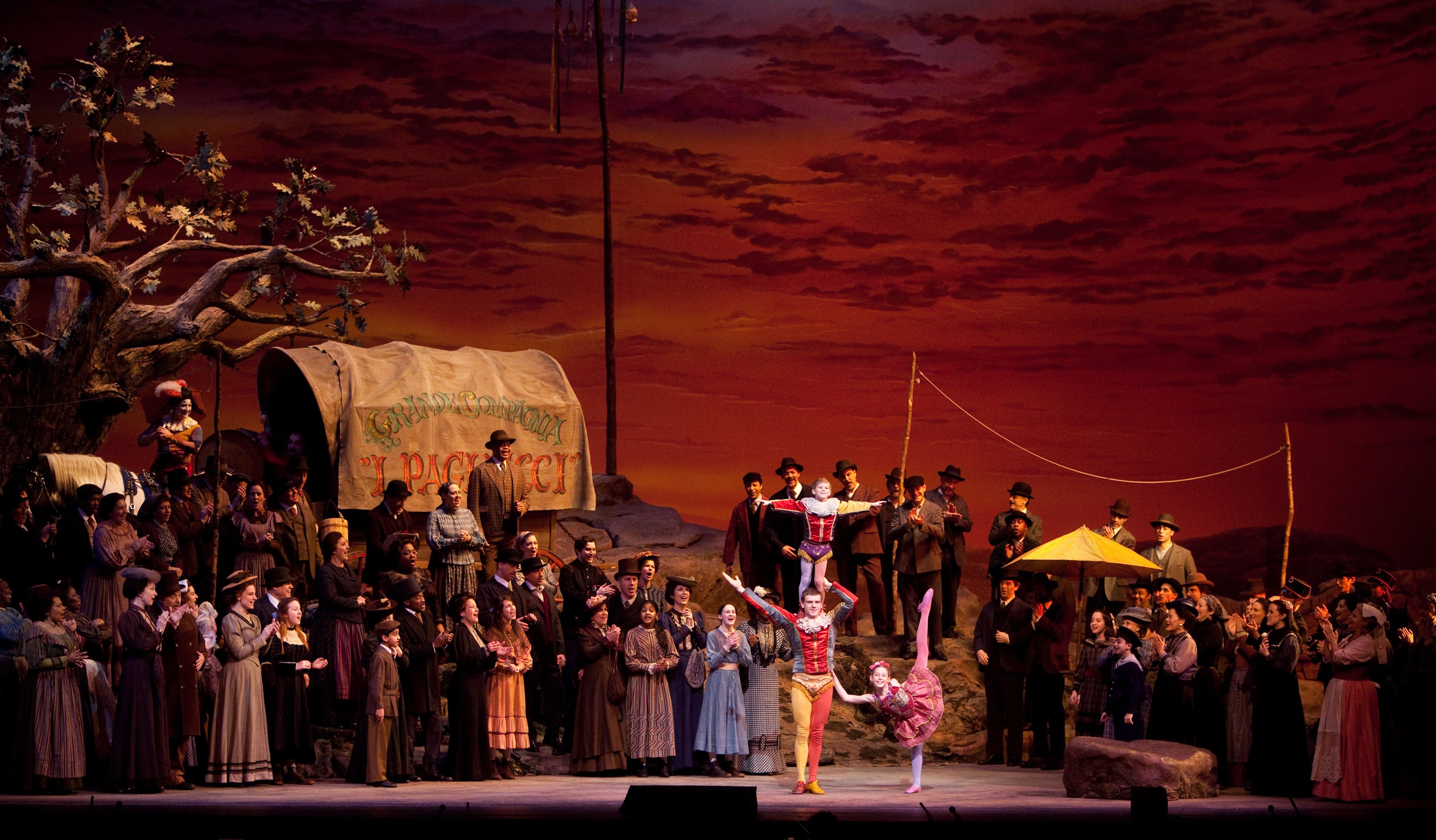 Moritz Linn in the Metropolitan Opera's Pagliacci