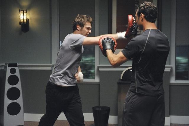 Still of David S. Lee and Grey Damon in The Nine Lives of Chloe King (2011)