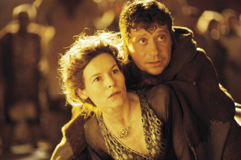 Still of Alice Krige and Pavel Kríz in Children of Dune (2003)