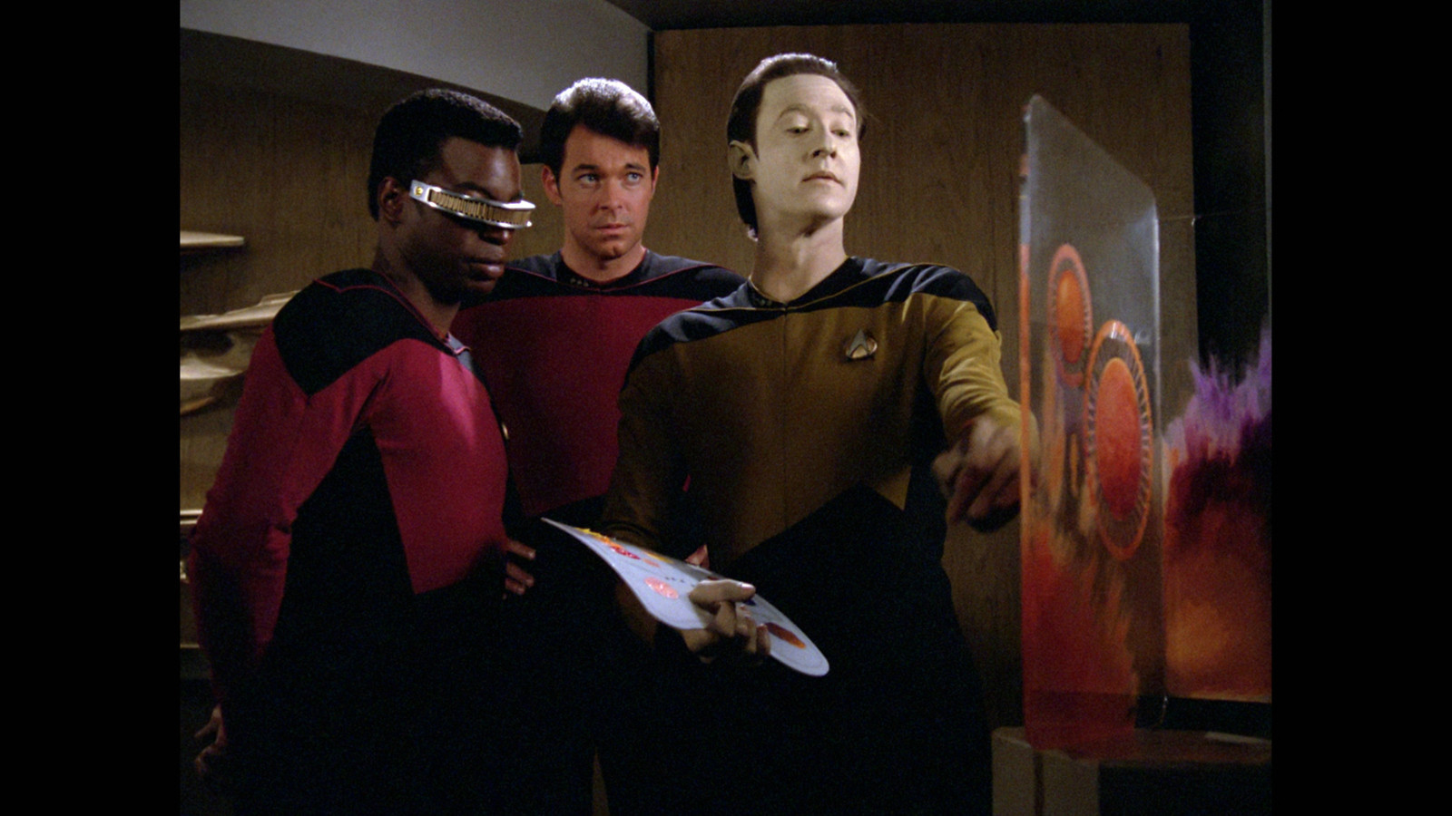 Still of Jonathan Frakes, Brent Spiner and LeVar Burton in Star Trek: The Next Generation (1987)