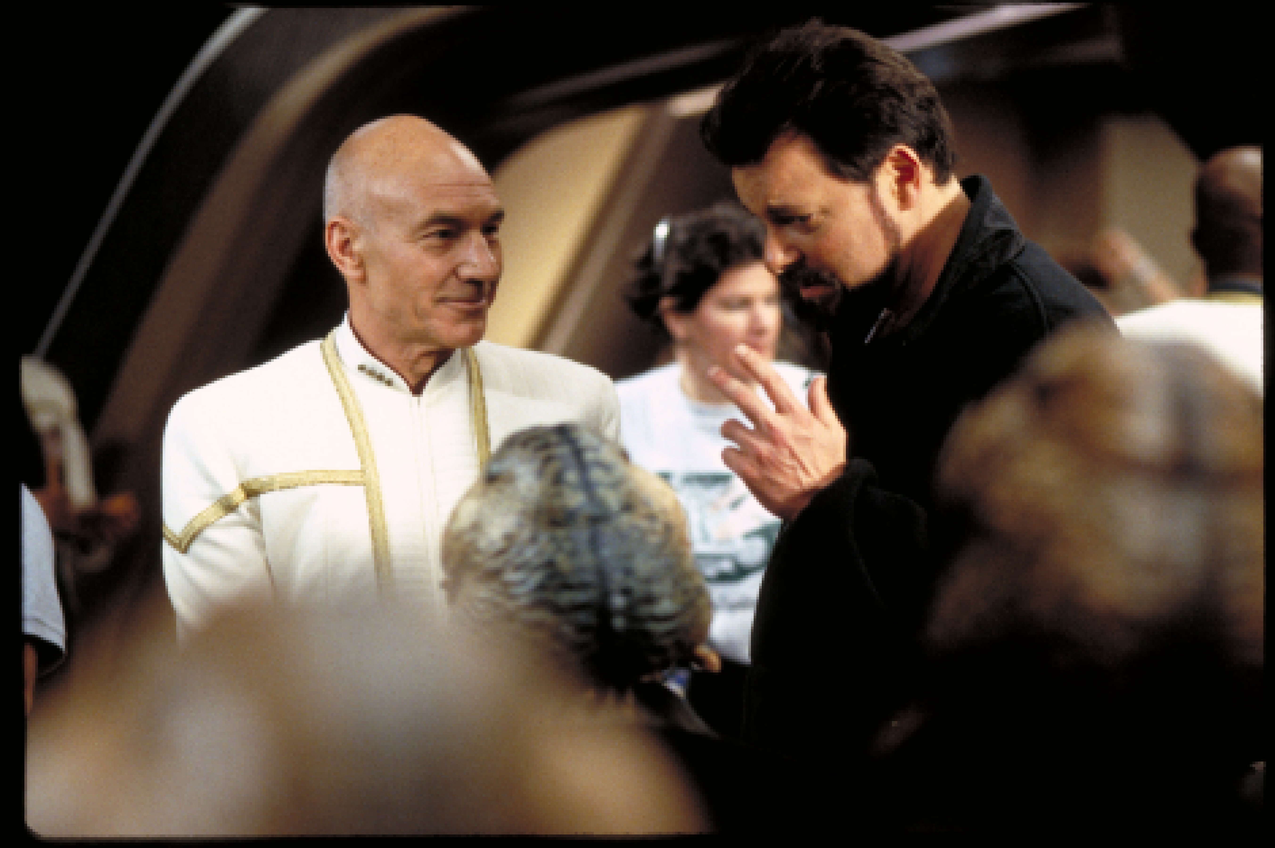 Still of Jonathan Frakes and Patrick Stewart in Star Trek: Insurrection (1998)