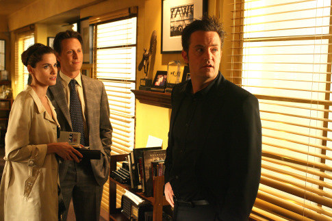 Still of Amanda Peet, Matthew Perry and Steven Weber in Studio 60 on the Sunset Strip (2006)