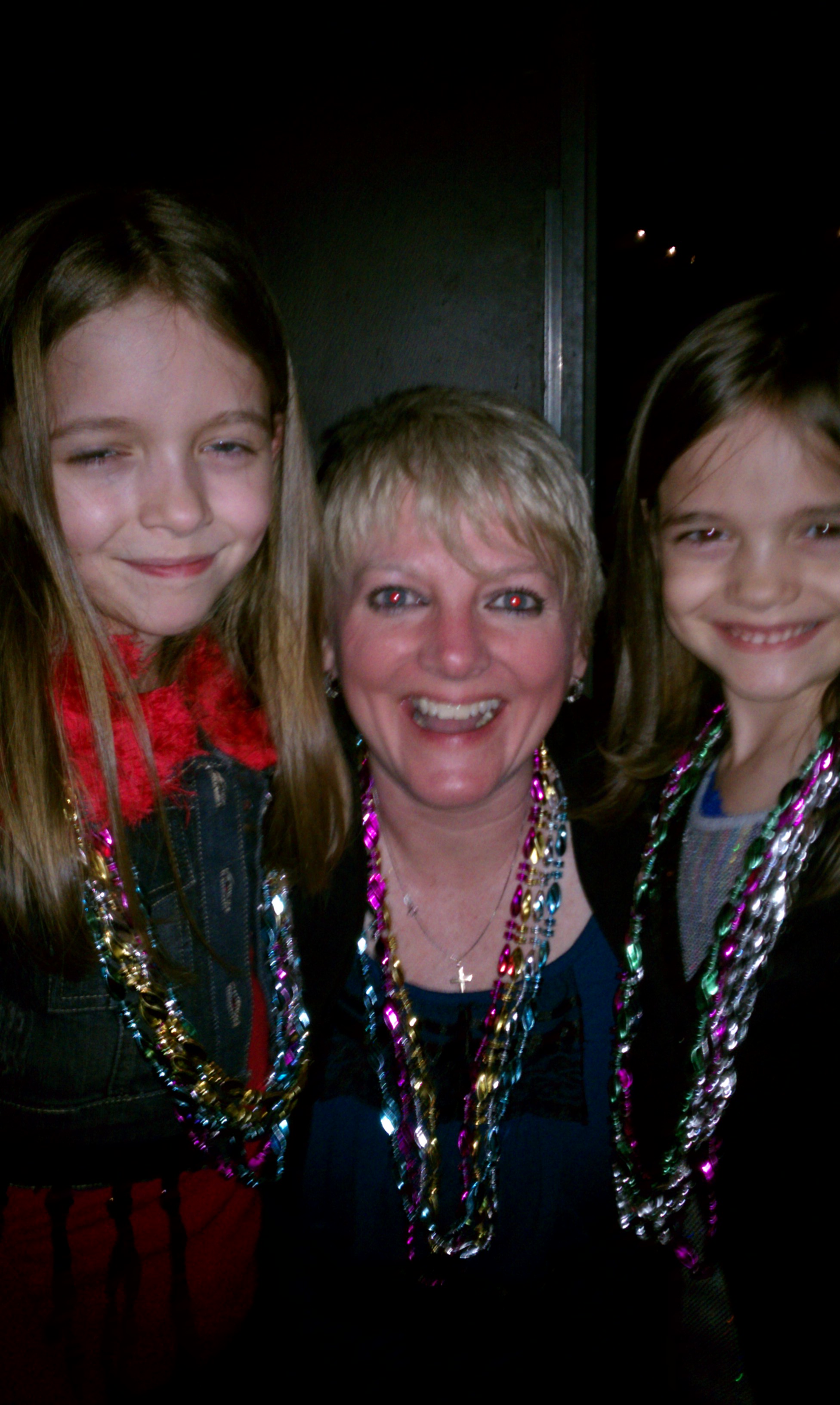 Hannah and sister/actress Mykayla with Alison Arngrim