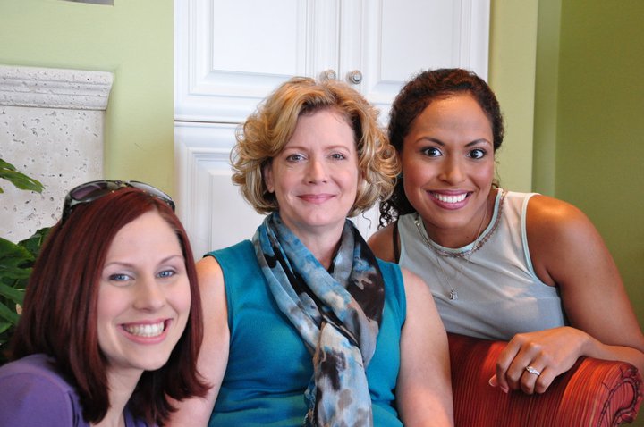 Annie Kerins, Apolonia Davalos, and Kristine Sutherland prep for 