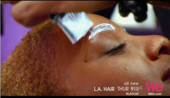 Latoya gets her eyebrows dyed on LA Hair.