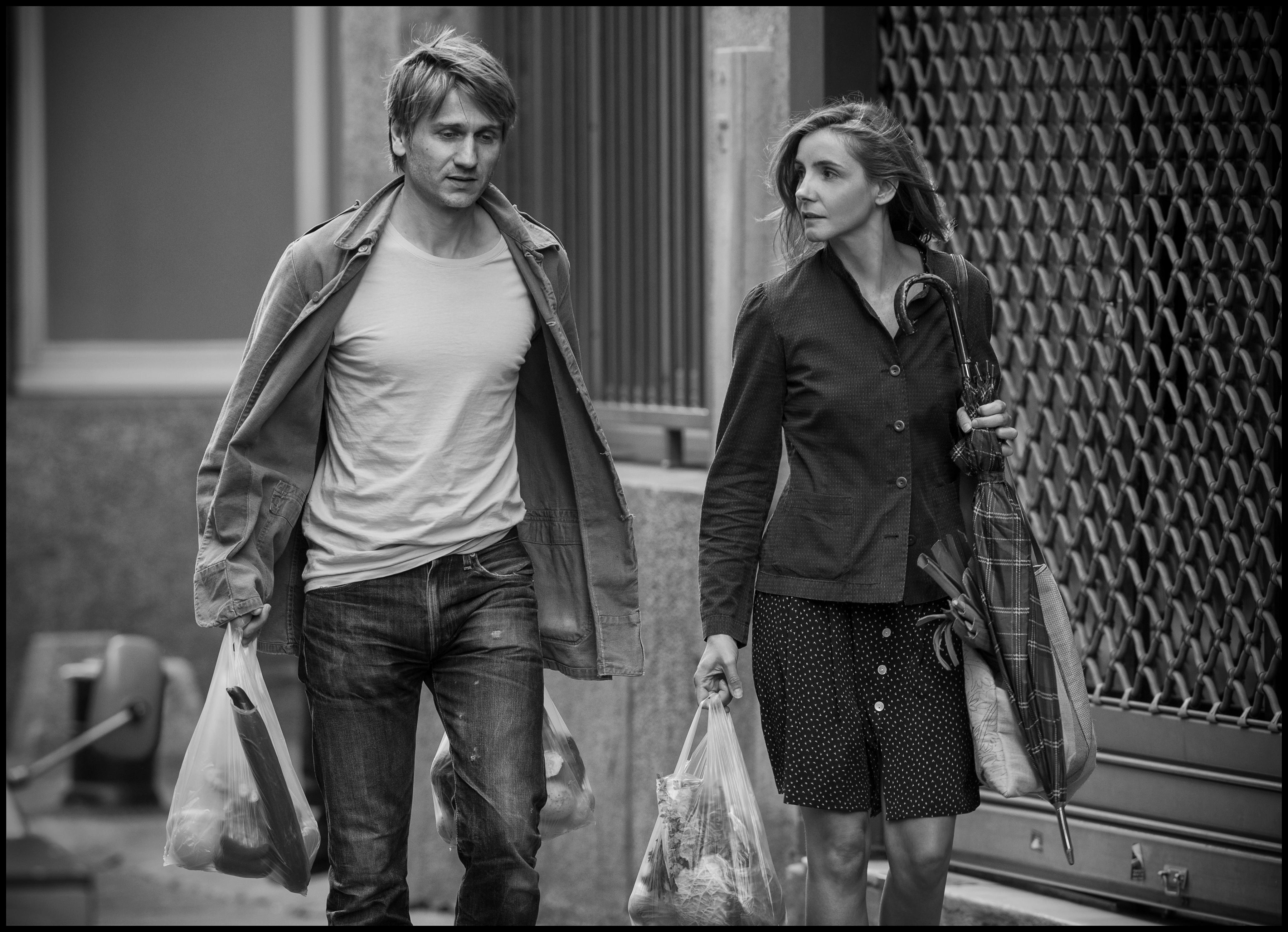 Still of Clotilde Courau and Stanislas Merhar in L'ombre des femmes (2015)