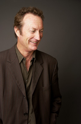 Bryan Brown at event of Dirty Deeds (2002)