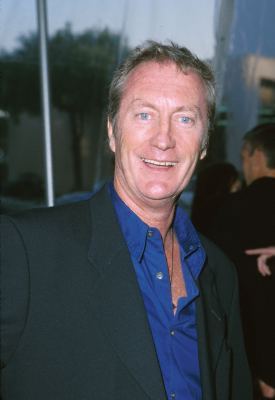 Bryan Brown at event of On the Beach (2000)