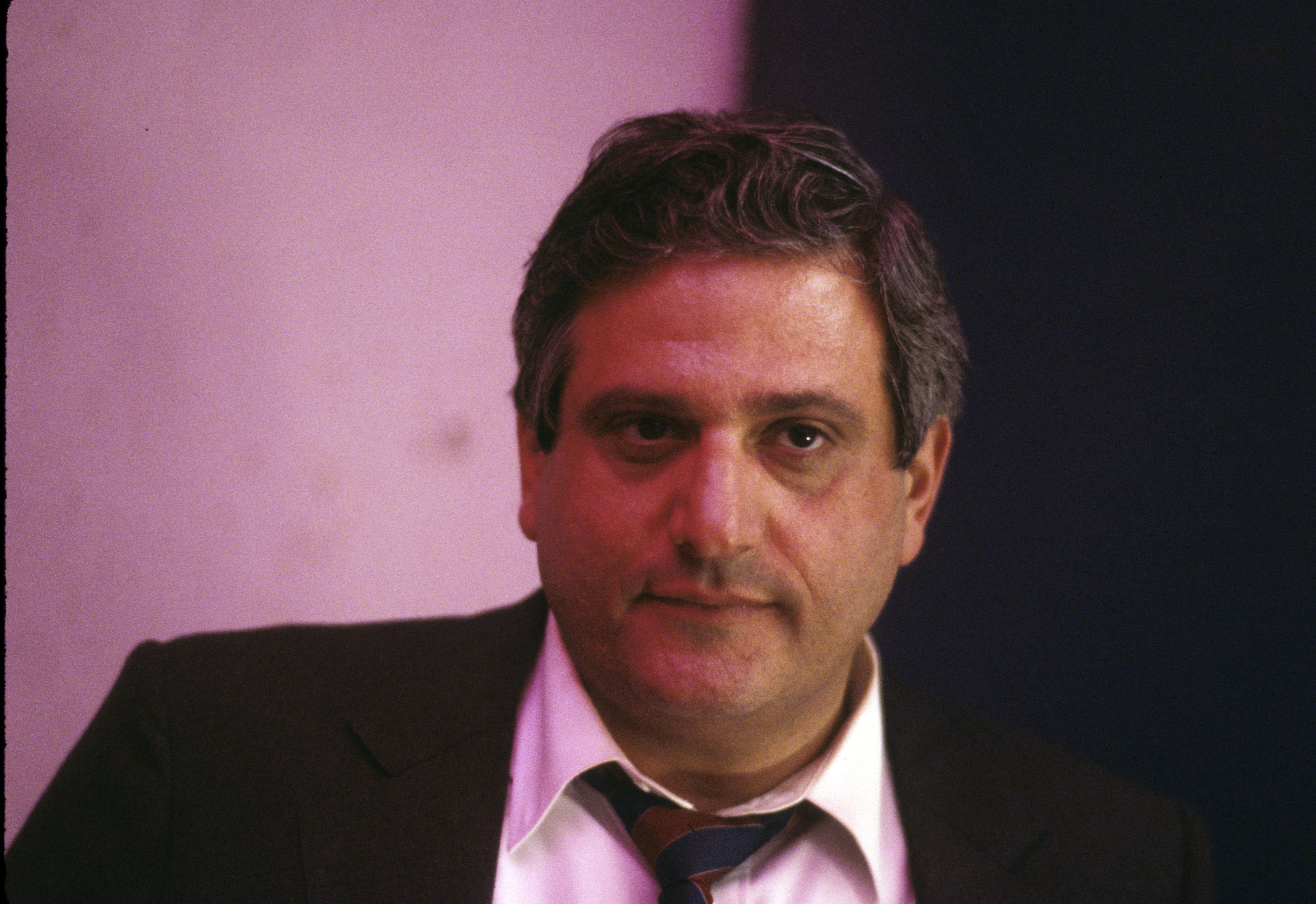Still of Michael Lerner in MacGyver (1985)