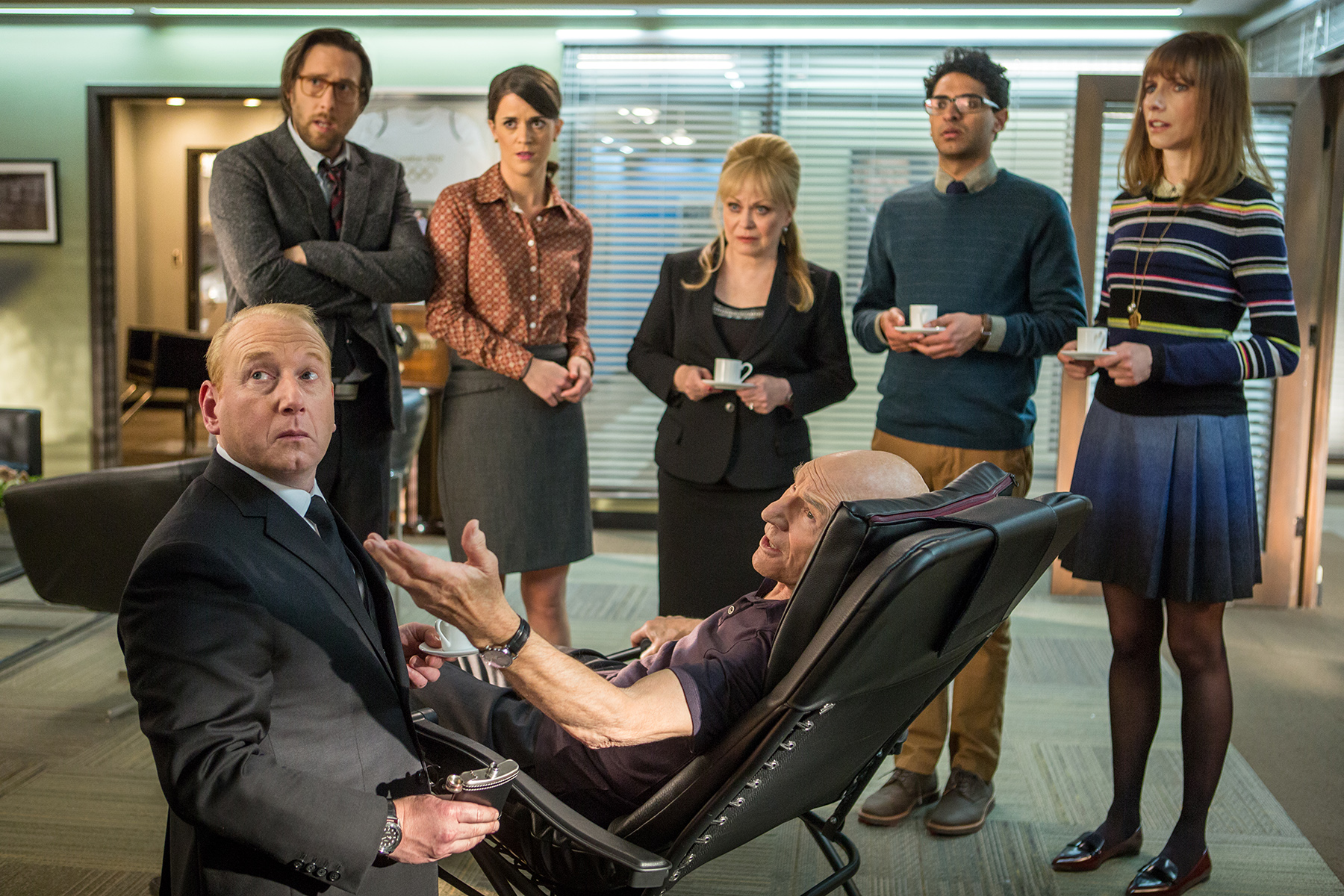 Still of Patrick Stewart, Timm Sharp, Jacki Weaver, Dolly Wells, Karan Soni and Mary Holland in Blunt Talk (2015)