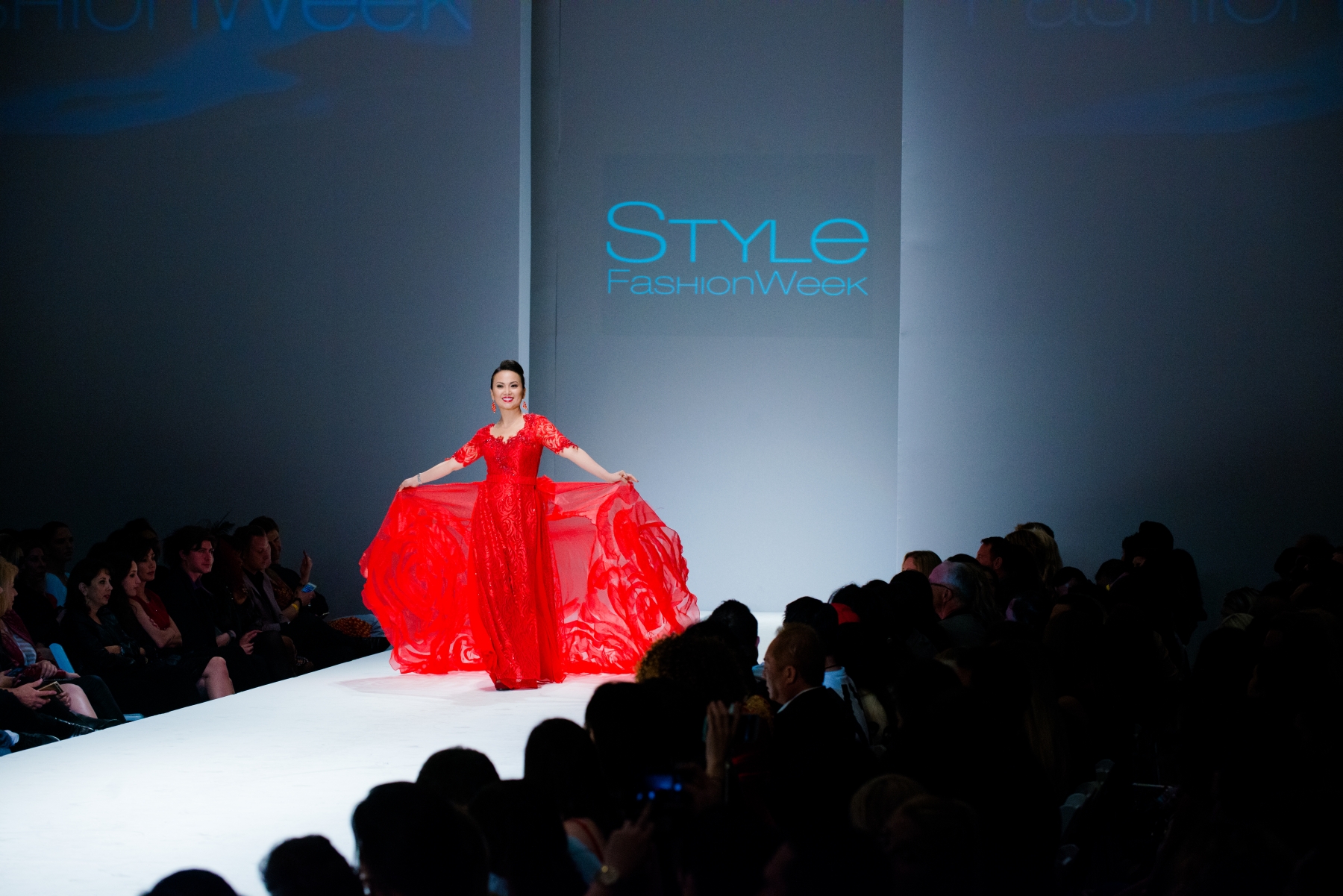 Ha Phuong at LA Fashion week 2015