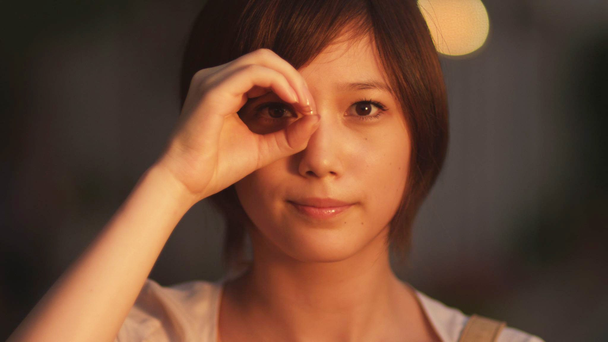 Japanese actor Tsubasa Honda's master piece is The Rakugo Movie(Japan, 2013). She played one the protagonists of the episode ''The Life Rate'' which directed by Issay Matsui, and edited by Ryota Nakanishi.