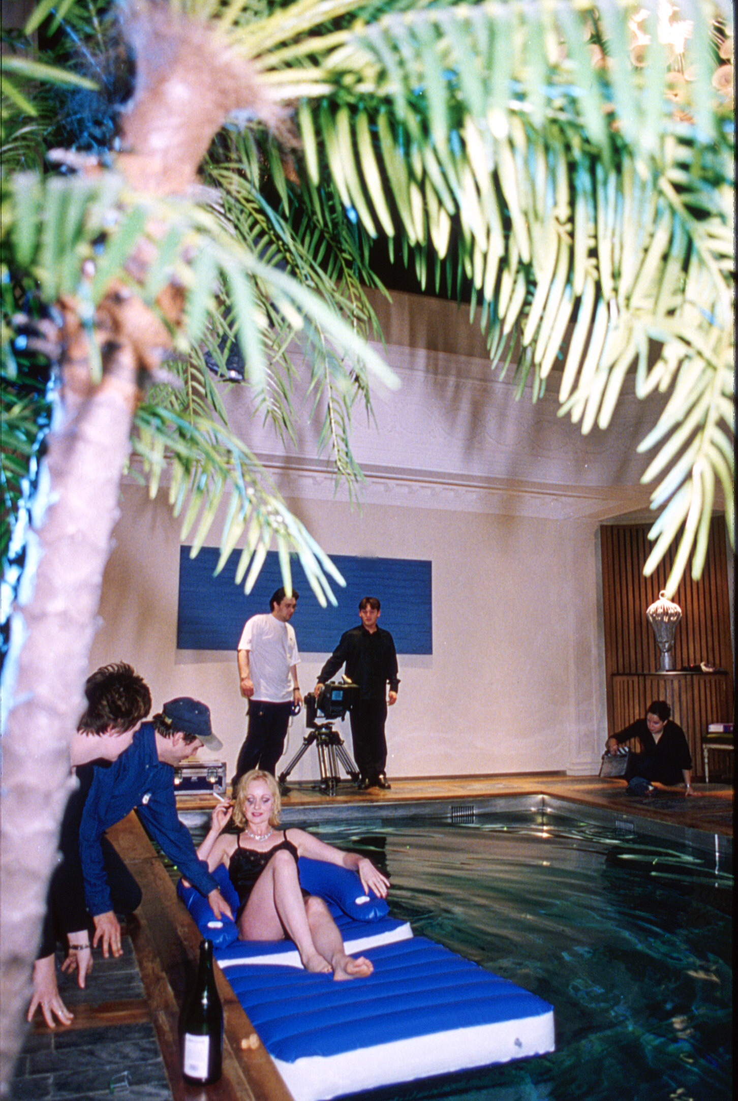 Sid Owen, Gemma Paige, Abby Ross prepare to shoot a scene from Cat Burglar. 2000.