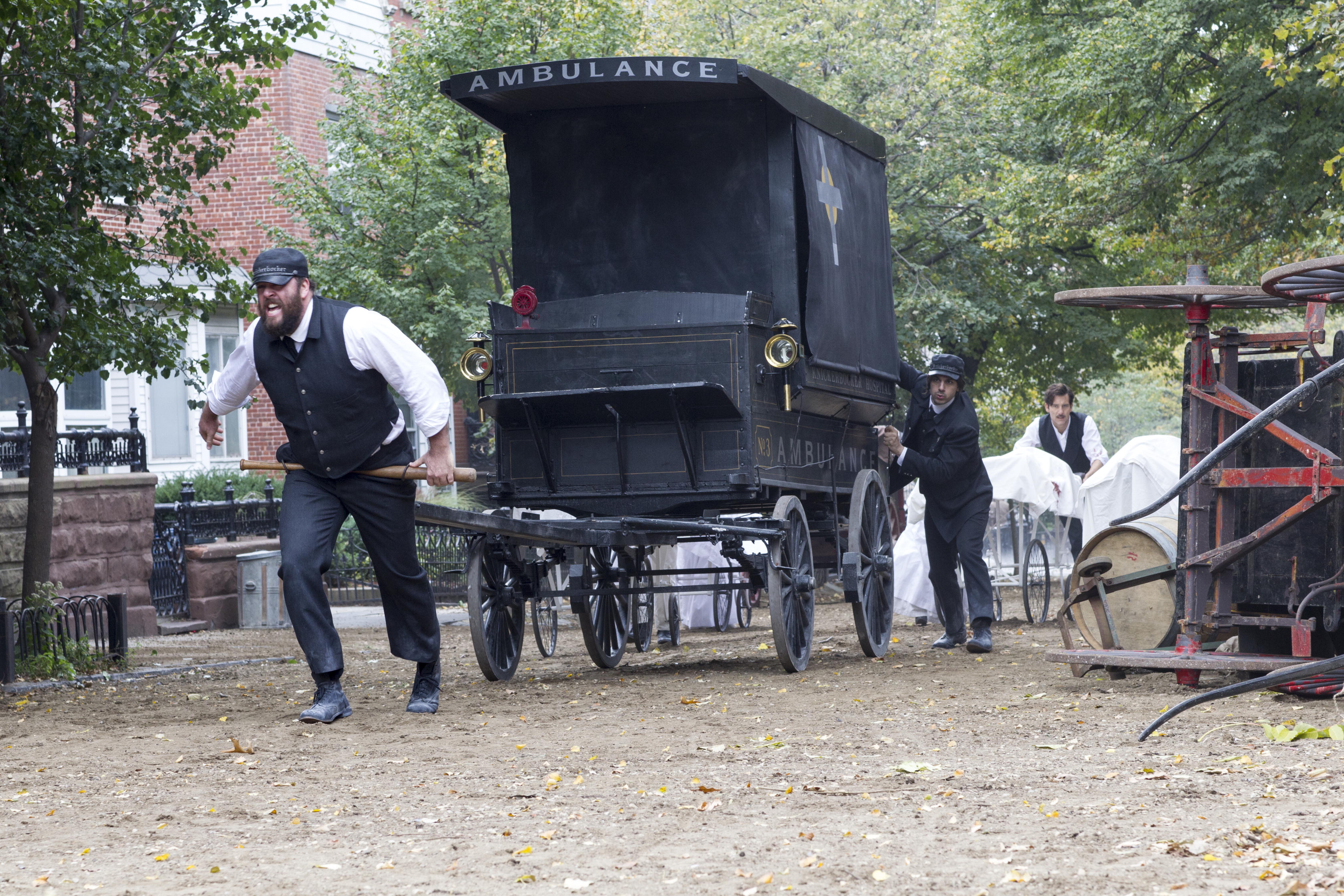 Still of Clive Owen and Chris Sullivan in The Knick (2014)