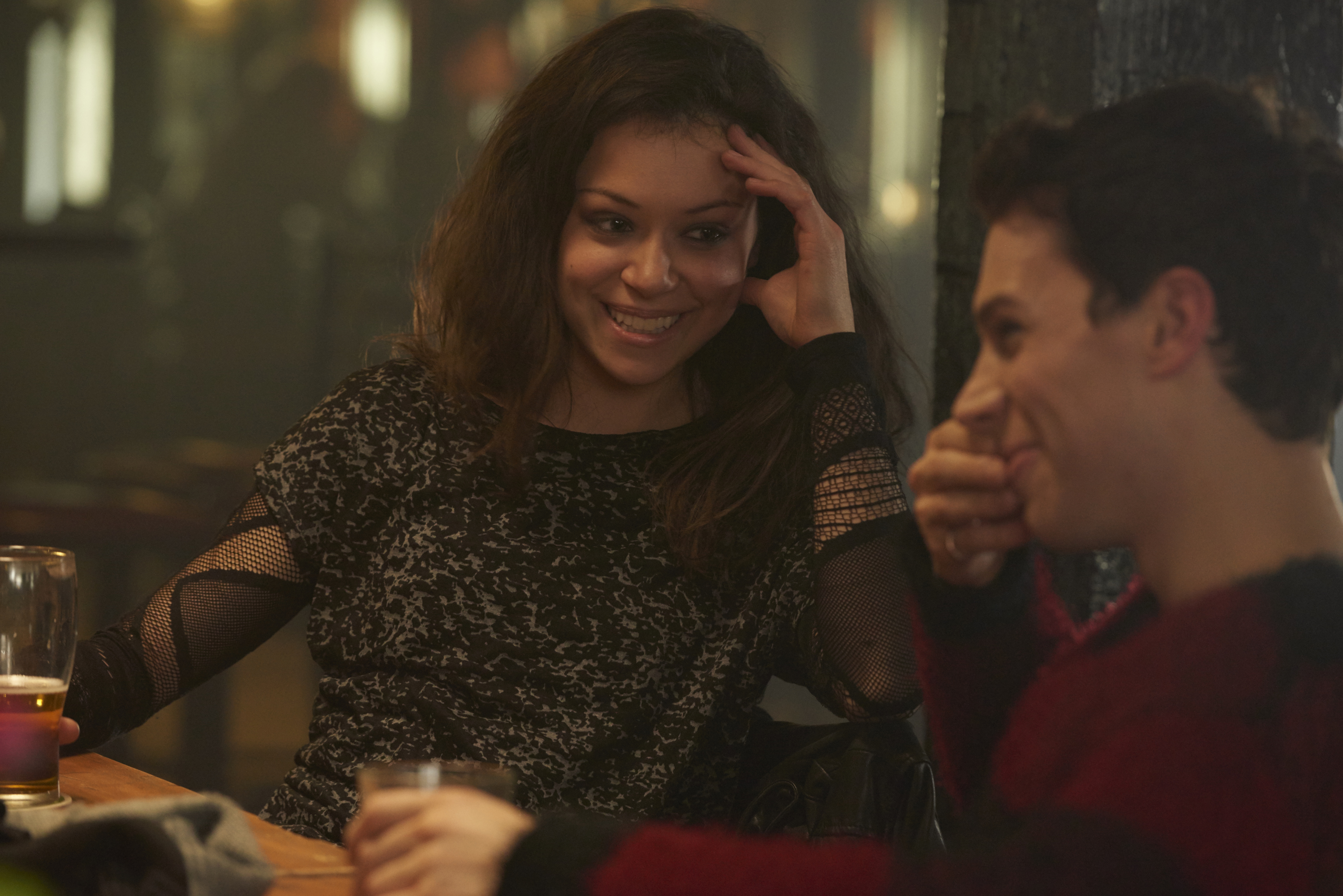 Still of Tatiana Maslany and Jordan Gavaris in Orphan Black (2013)