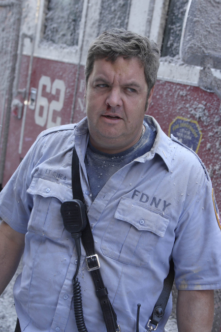 Still of John Scurti in Rescue Me (2004)