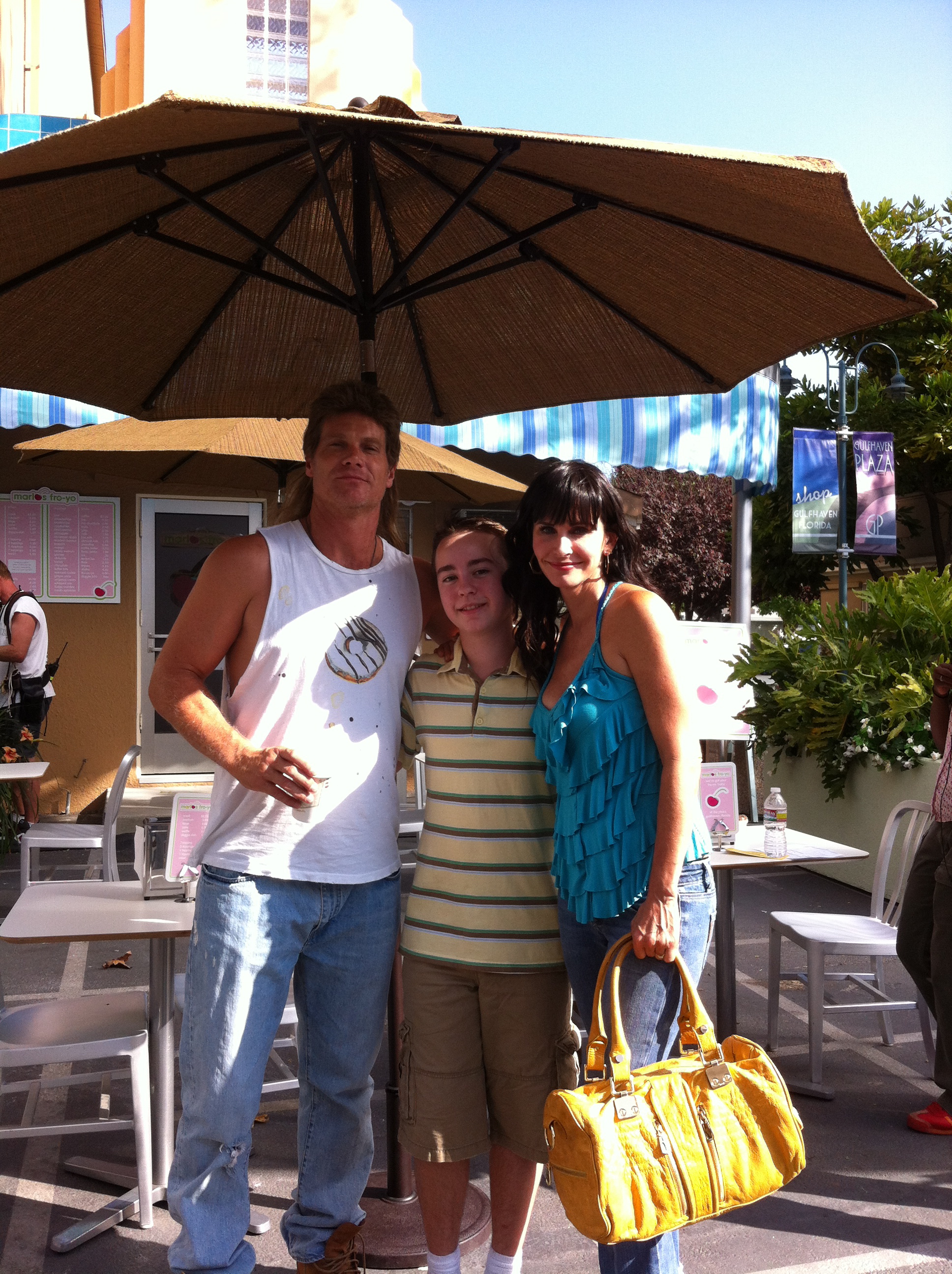 Chad Roberts on the set of Cougar Town with Courteney Cox and Brian Van Holt. Chad plays their son