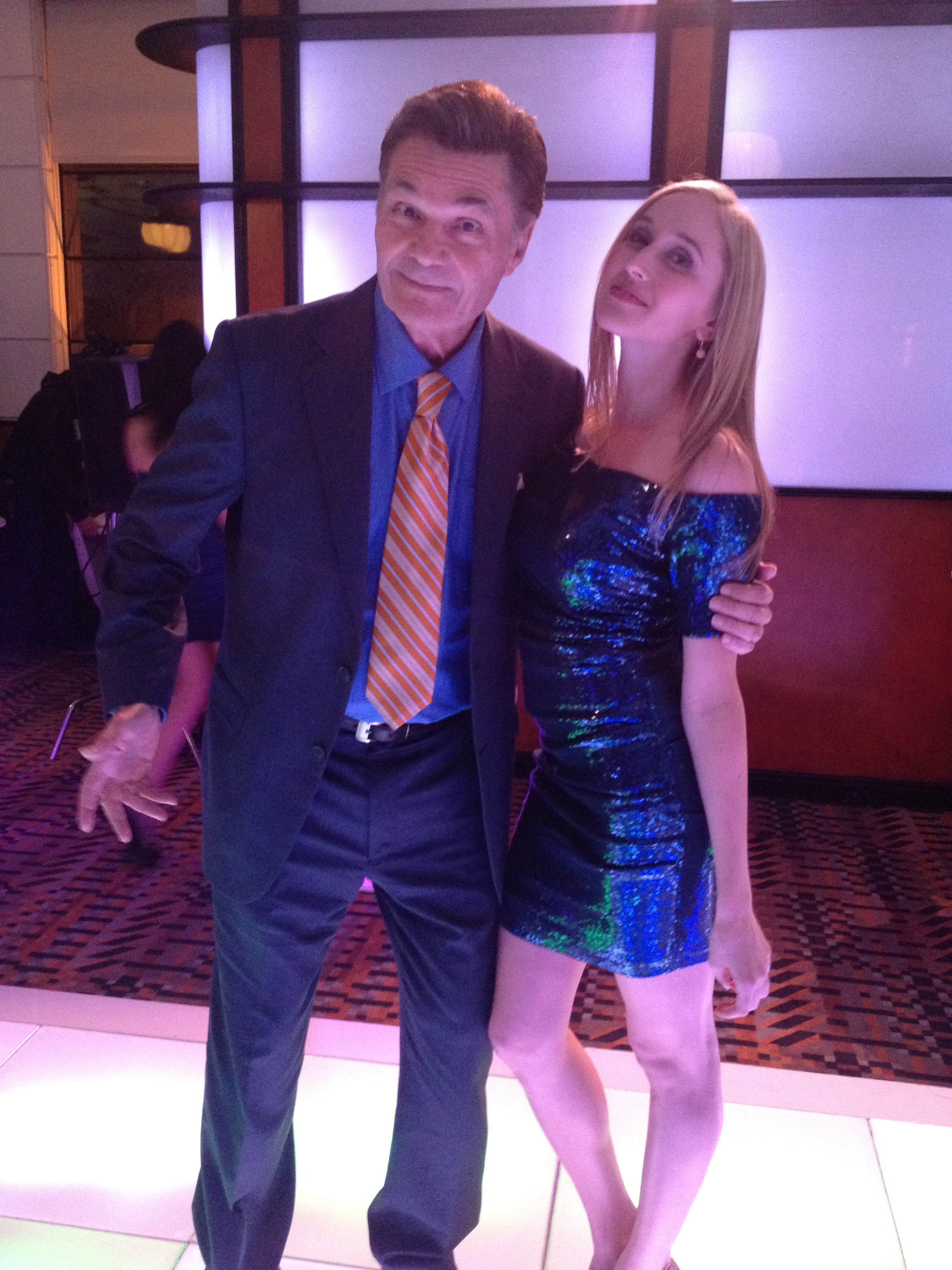 Fred Willard and Suzanne Jolie on the set of FOX's Breaking In
