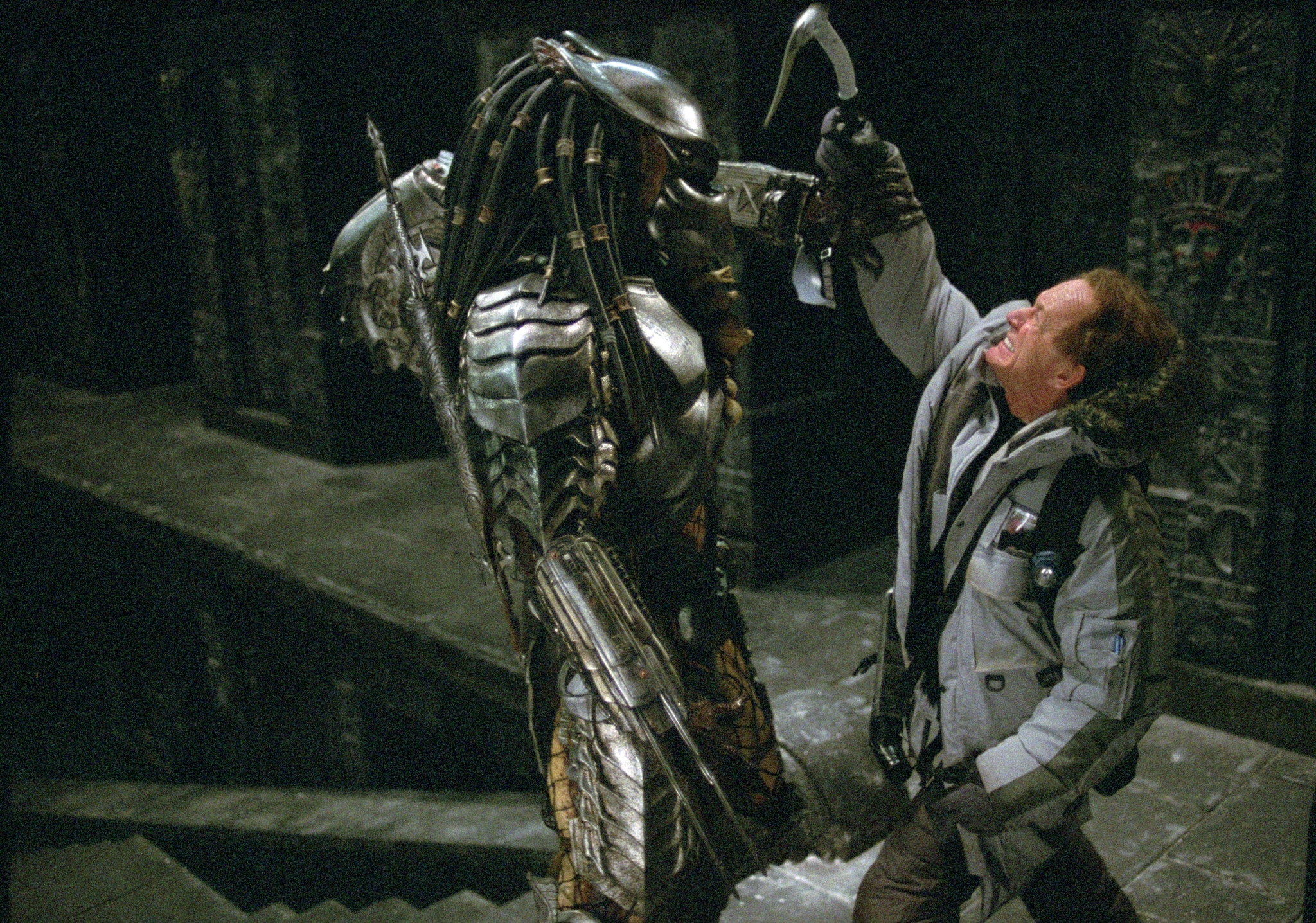 Still of Lance Henriksen and Ian Whyte in AVP: Alien vs. Predator (2004)