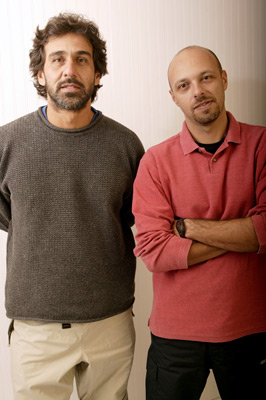 José Padilha and Marcos Prado at event of Ônibus 174 (2002)