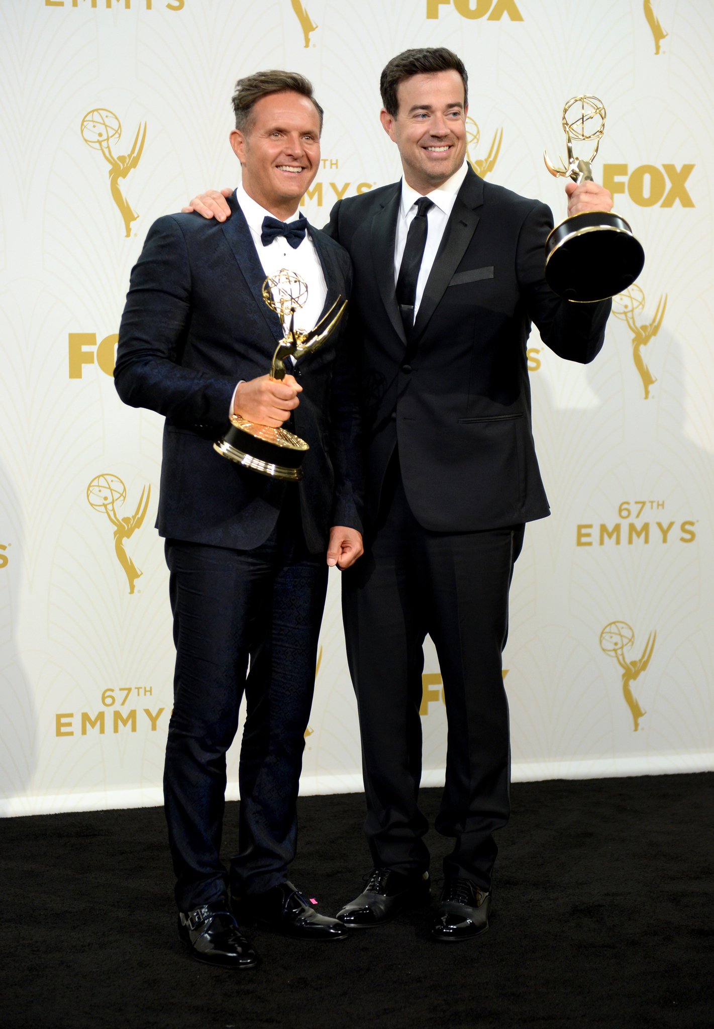 Carson Daly and Mark Burnett at event of The 67th Primetime Emmy Awards (2015)