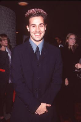 Freddie Prinze Jr. at event of As vis dar zinau, ka veikei ana vasara (1998)