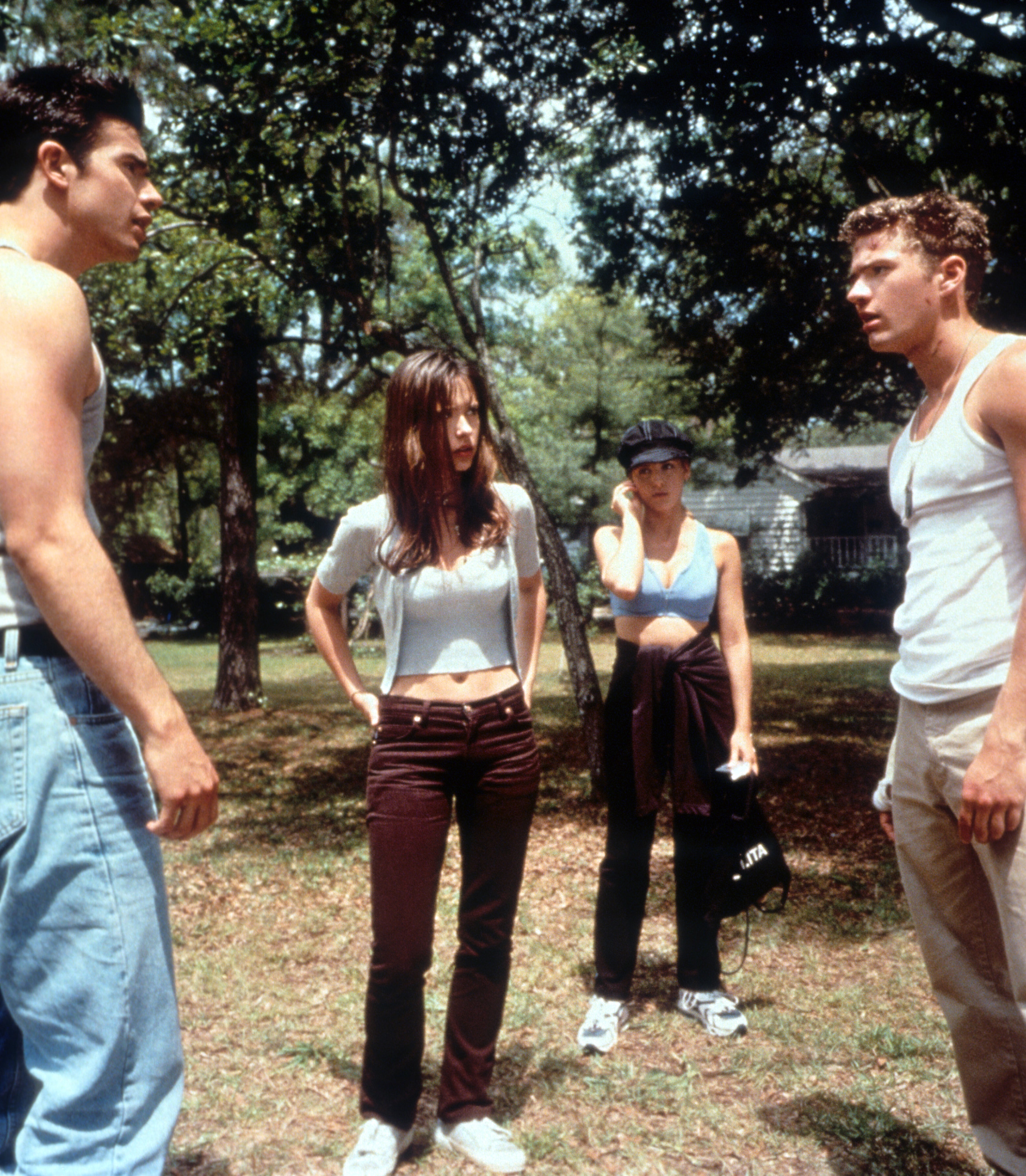 Still of Ryan Phillippe, Sarah Michelle Gellar, Jennifer Love Hewitt and Freddie Prinze Jr. in Zinau, ka padarei ana vasara (1997)