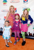 The Lind Girls with Mom actress Barbara Alyn Woods-Camp McDonald