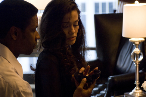 Still of Denzel Washington and Lymari Nadal in American Gangster (2007)