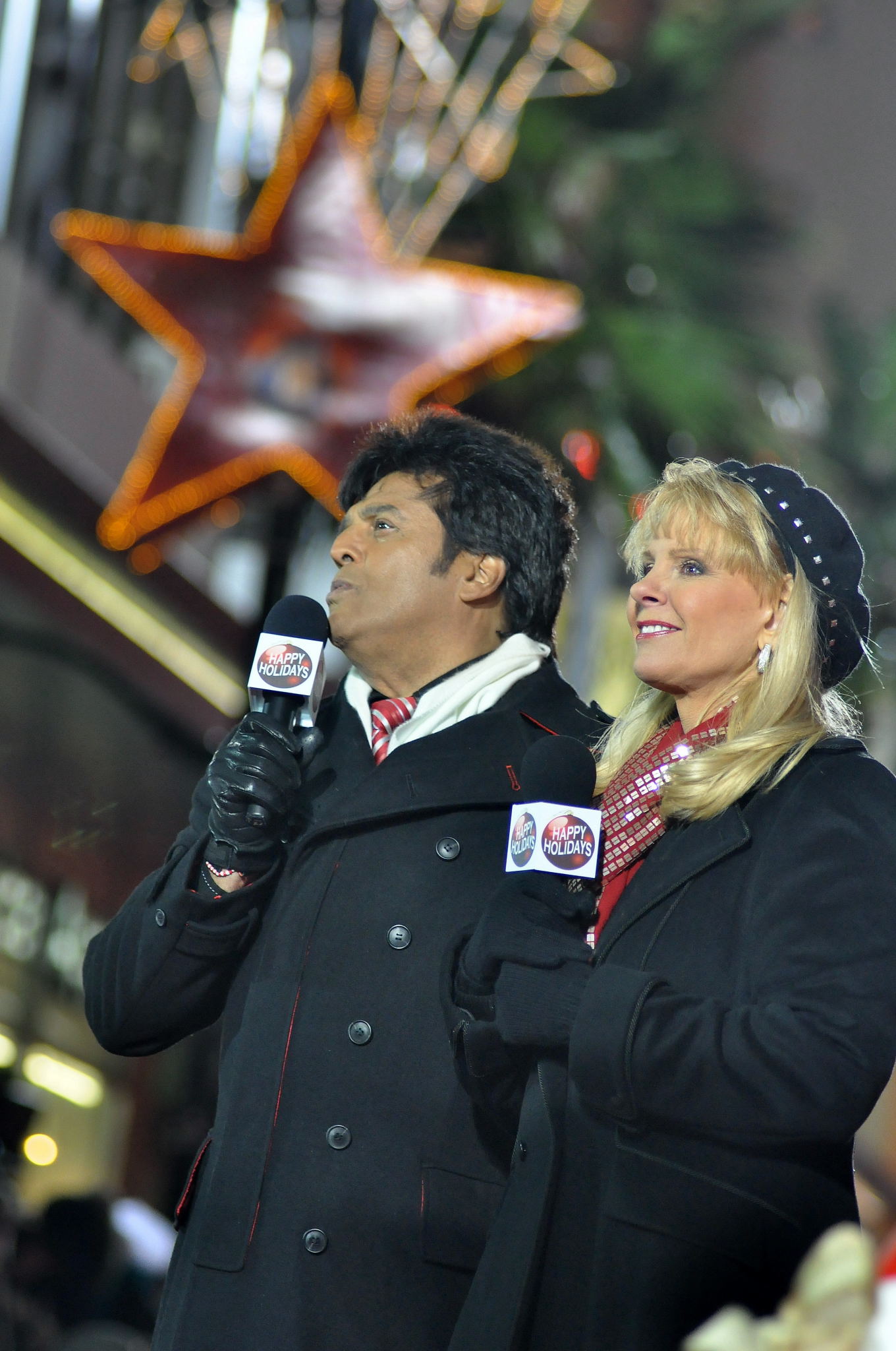 Laura McKenzie & Erik Estrada hosting the Hollywood Christmas Parade