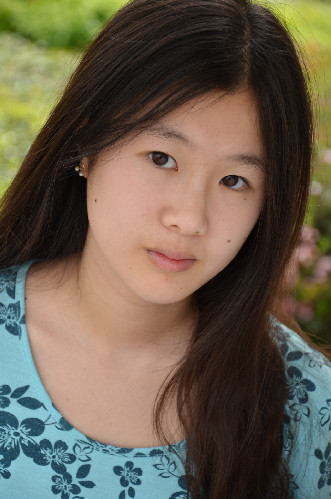 Tina Q Nguyen headshot