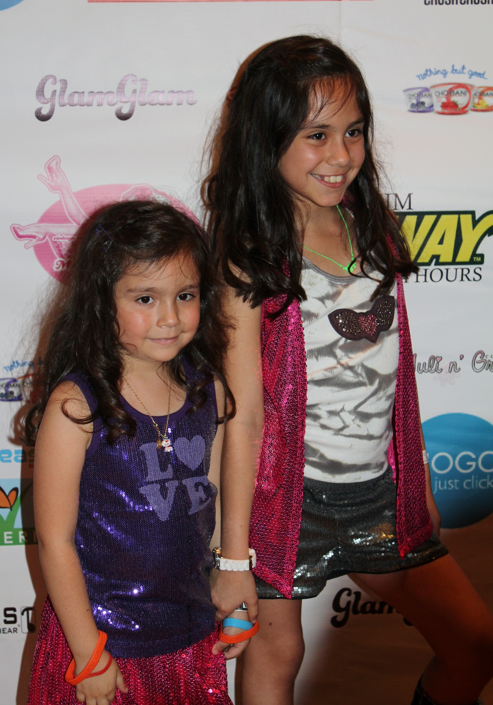 Melany Ochoa & sister Genesis Ochoa at ASPCA charity event.