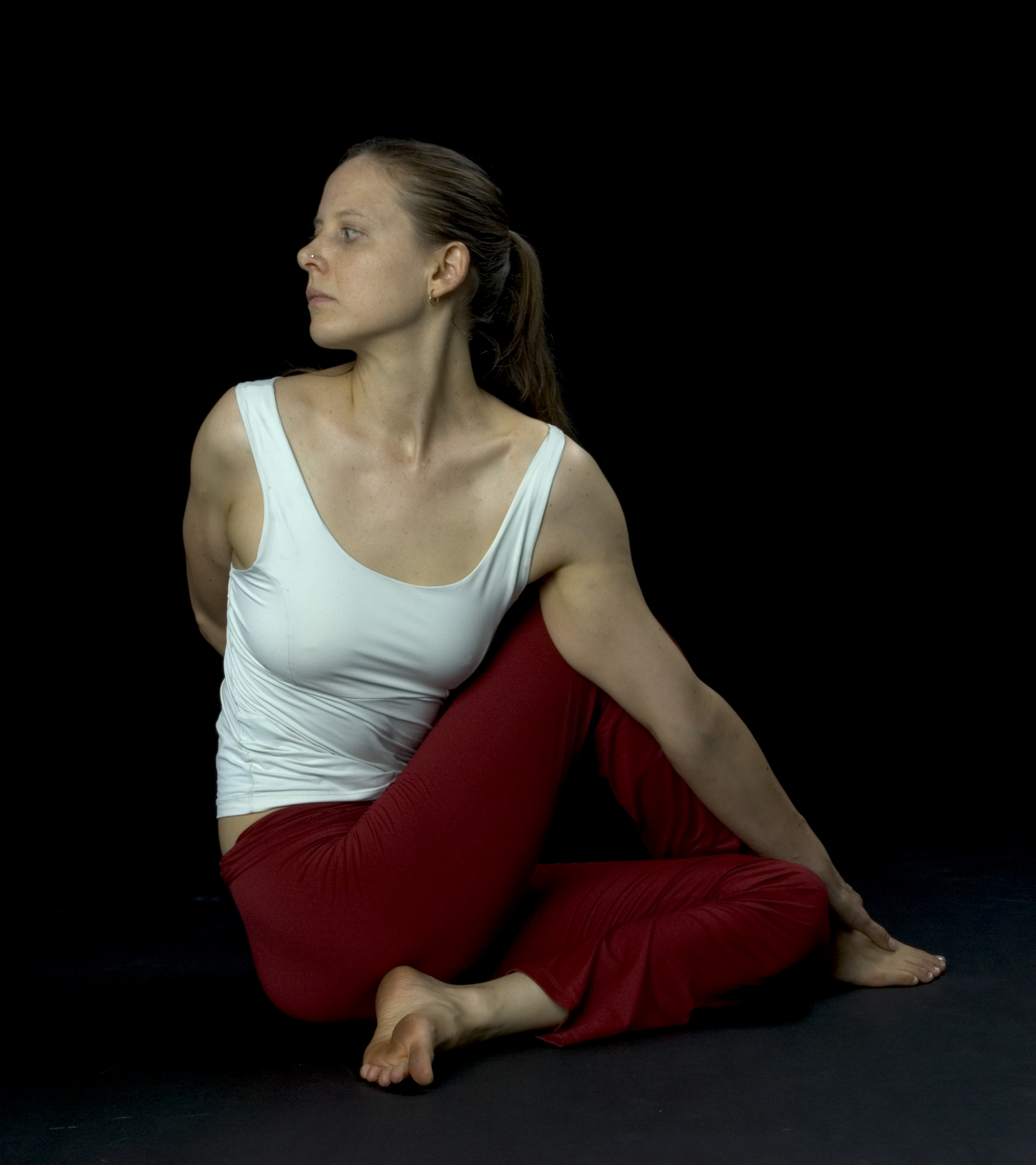 Ardha Matsyendrasana by Caroline Klebl