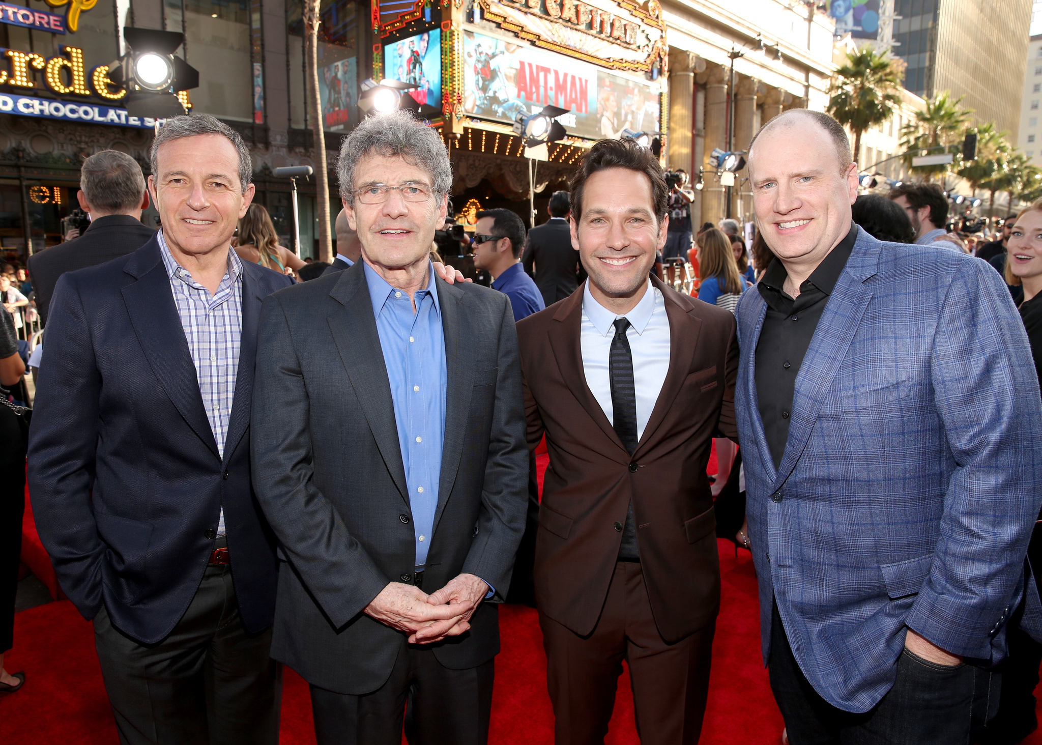 Kevin Feige, Alan Horn, Paul Rudd and Robert A. Iger at event of Skruzdeliukas (2015)