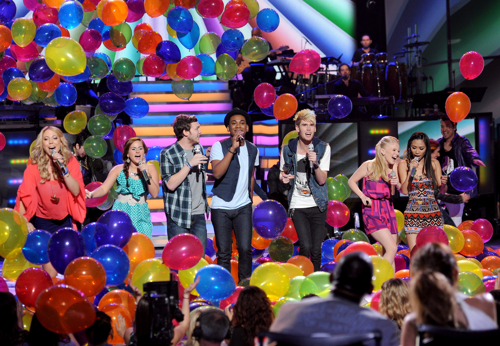 Hollie Cavanagh, Elise Testone, Skylar Laine, Joshua Ledet and Colton Dixon at event of American Idol: The Search for a Superstar (2002)