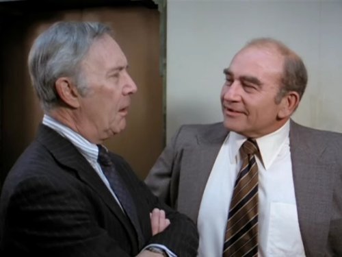 Still of Edward Asner and Mason Adams in Lou Grant (1977)