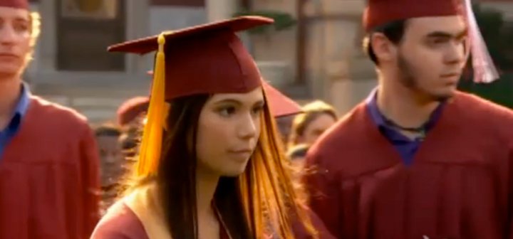 Still of Katelyn Pippy (center) and Perry Odom (right) in Army Wives (2007)