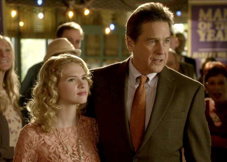 Still of Claudia Lee and Tim Matheson in Hart of Dixie