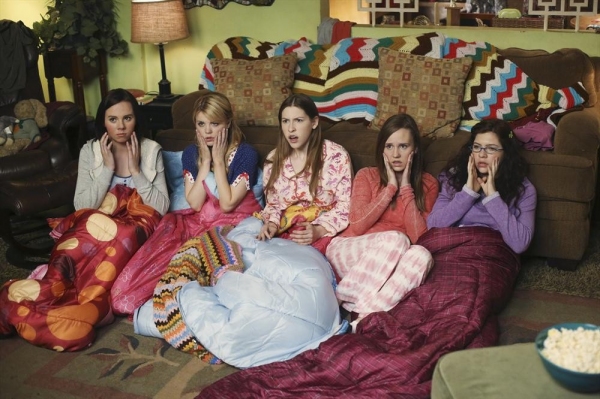 THE MIDDLE, Lauren Manix with Ali Mullin, Bailey Buntain, Eden Sher, Blaine Saunders