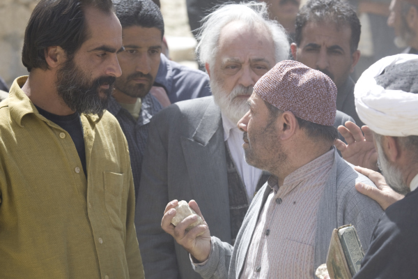 Still of Parviz Sayyad and Navid Negahban in The Stoning of Soraya M. (2008)