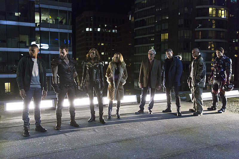 Still of Victor Garber, Wentworth Miller, Dominic Purcell, Brandon Routh, Falk Hentschel, Caity Lotz, Franz Drameh, Arthur Darvill and Ciara Renée in Legends of Tomorrow (2016)