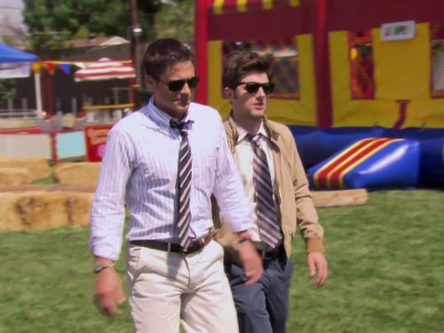 Still of Rob Lowe and Adam Scott in Parks and Recreation (2009)