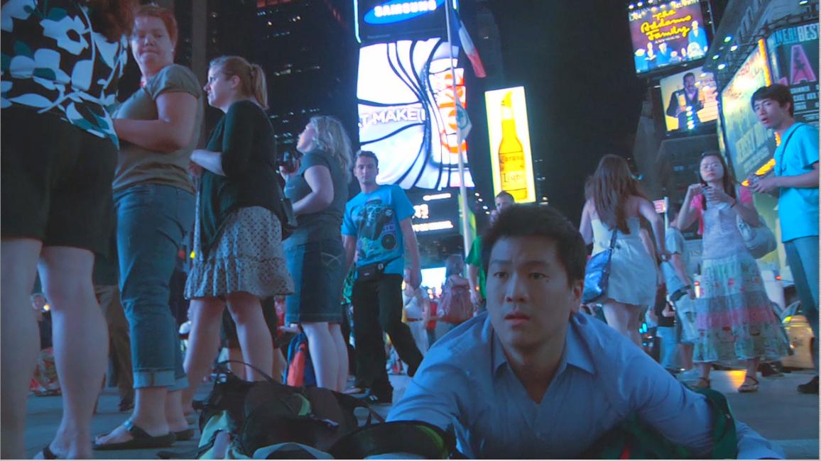 Stills Kevin Mui in Times Square