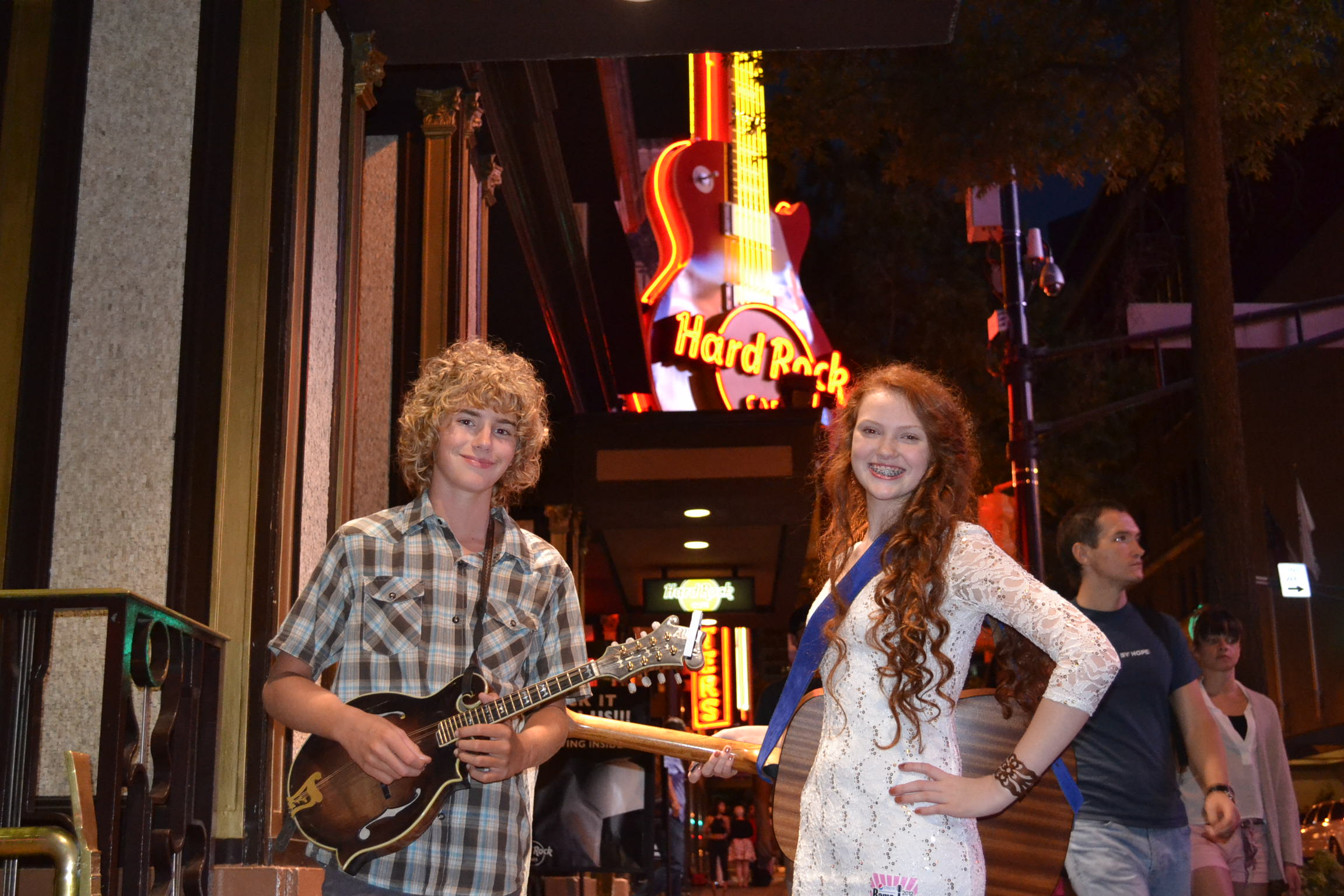 COPPER RIVER acoustic duo Max River & Jayna J http://www.reverbnation.com/copperriver performing at the Hard Rock Cafe-Velvet Underground 2014