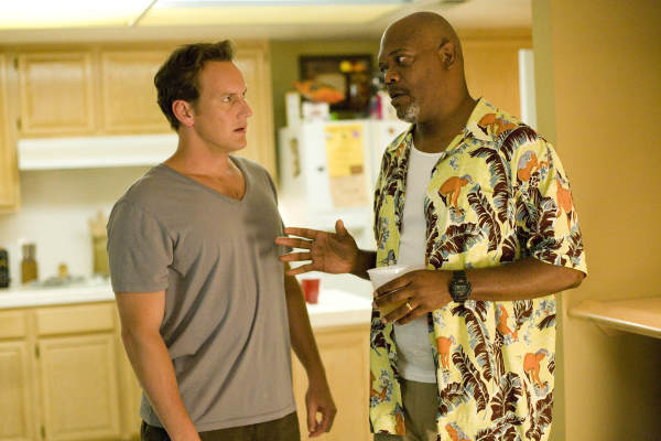 Still of Samuel L. Jackson and Patrick Wilson in Lakeview Terrace (2008)