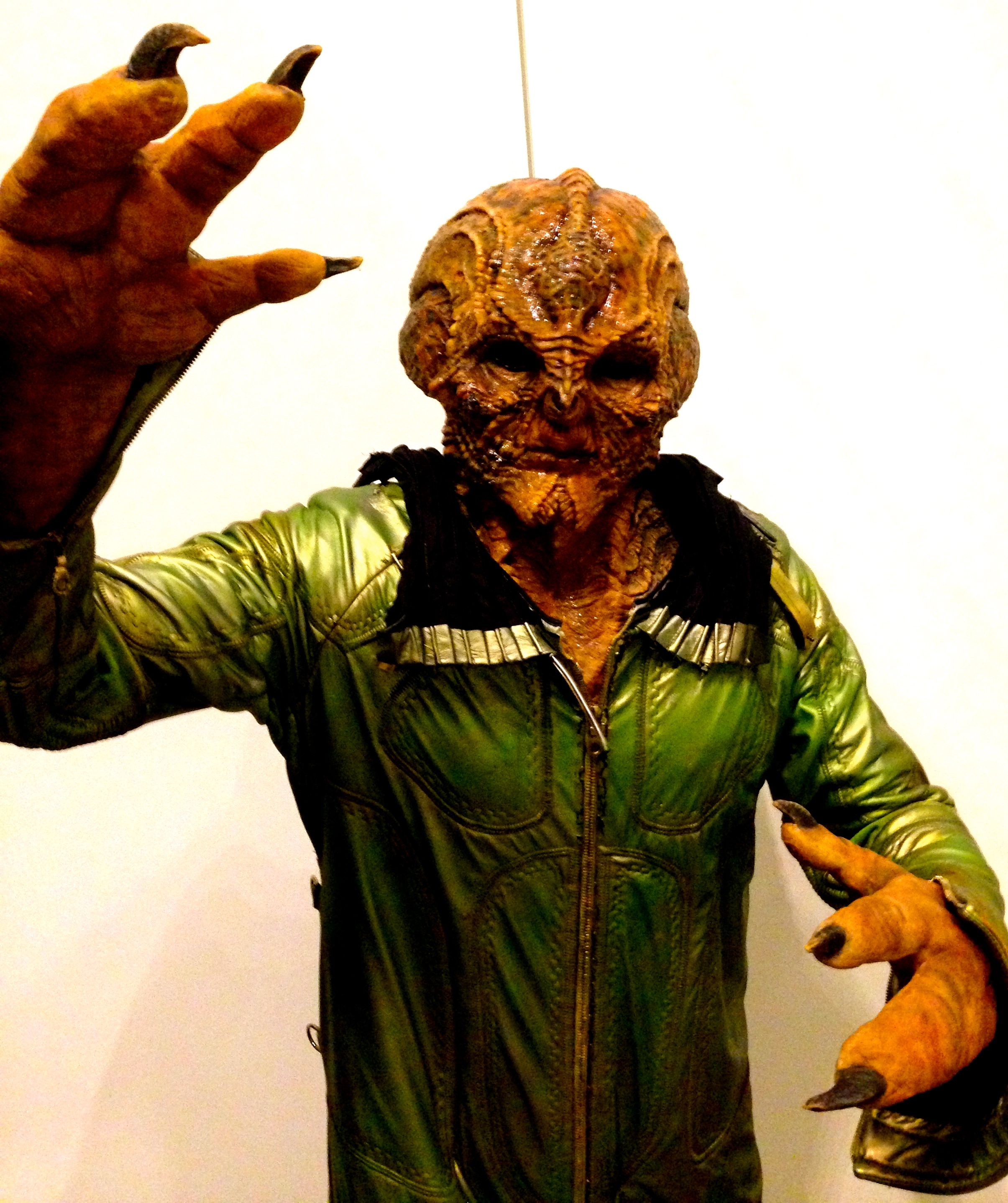 as Alien Starz Channel Mask by Mark Viniello with MastersFX