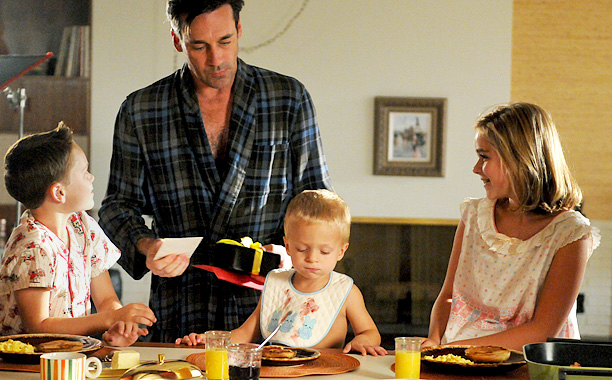 Evan Londo, Jon Hamm, Mason Vale Cotton, and Kiernan Shipka on MadMen