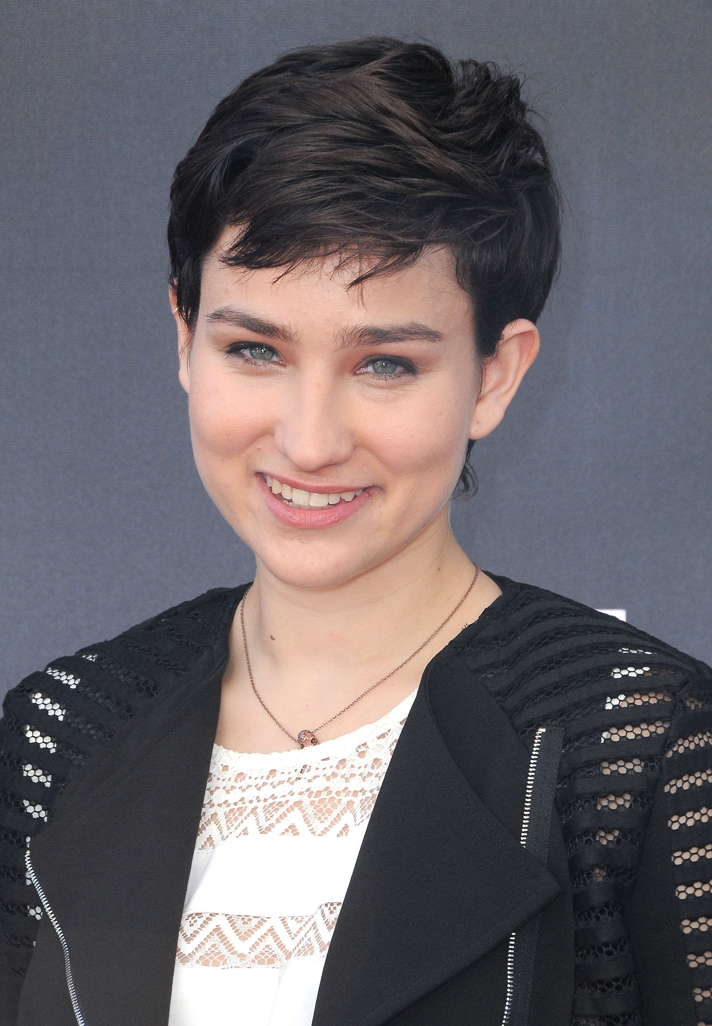 Bex Taylor-Klaus at event of Scream: The TV Series (2015)