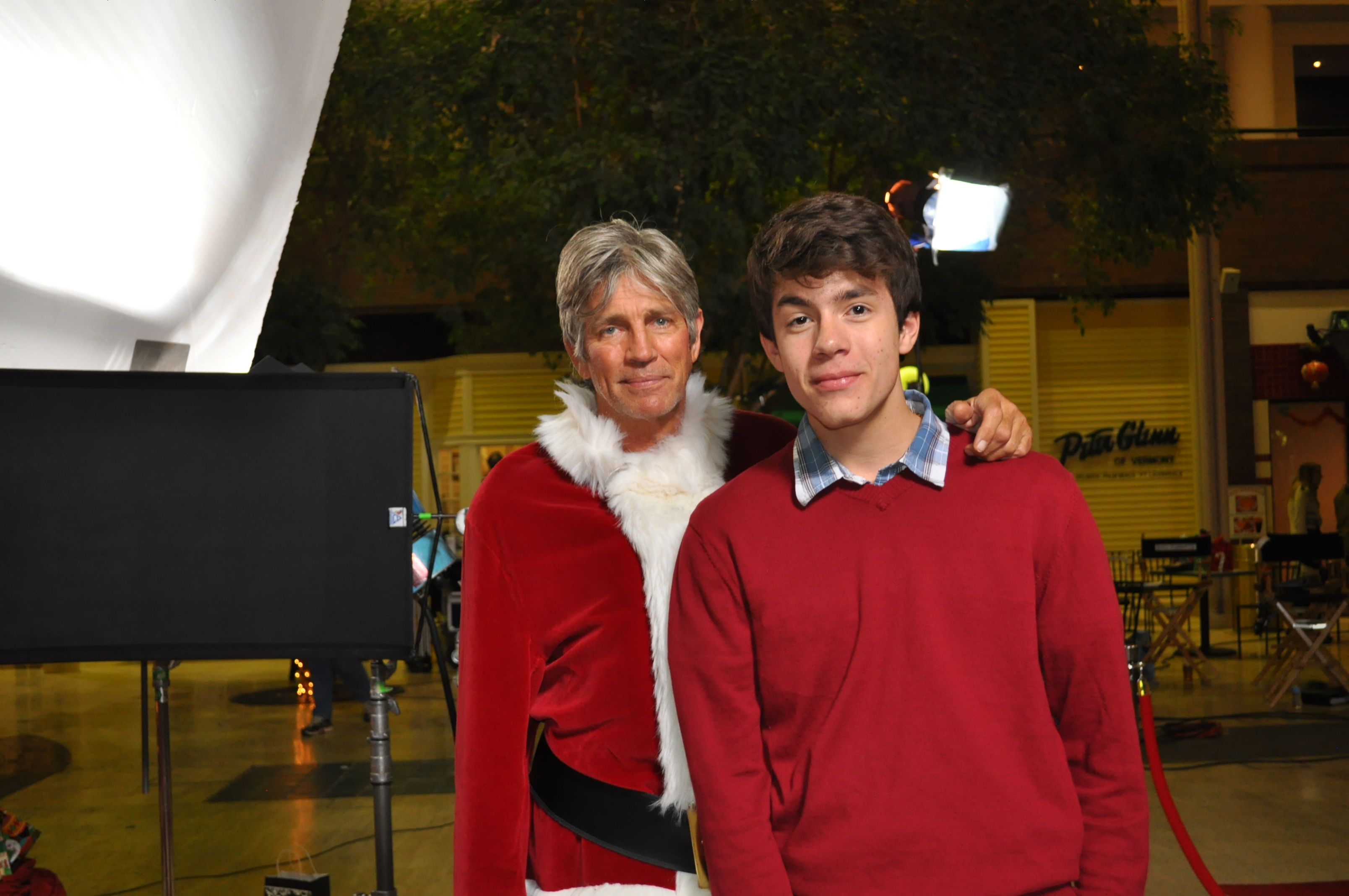 Brandon and Eric Roberts on set of 